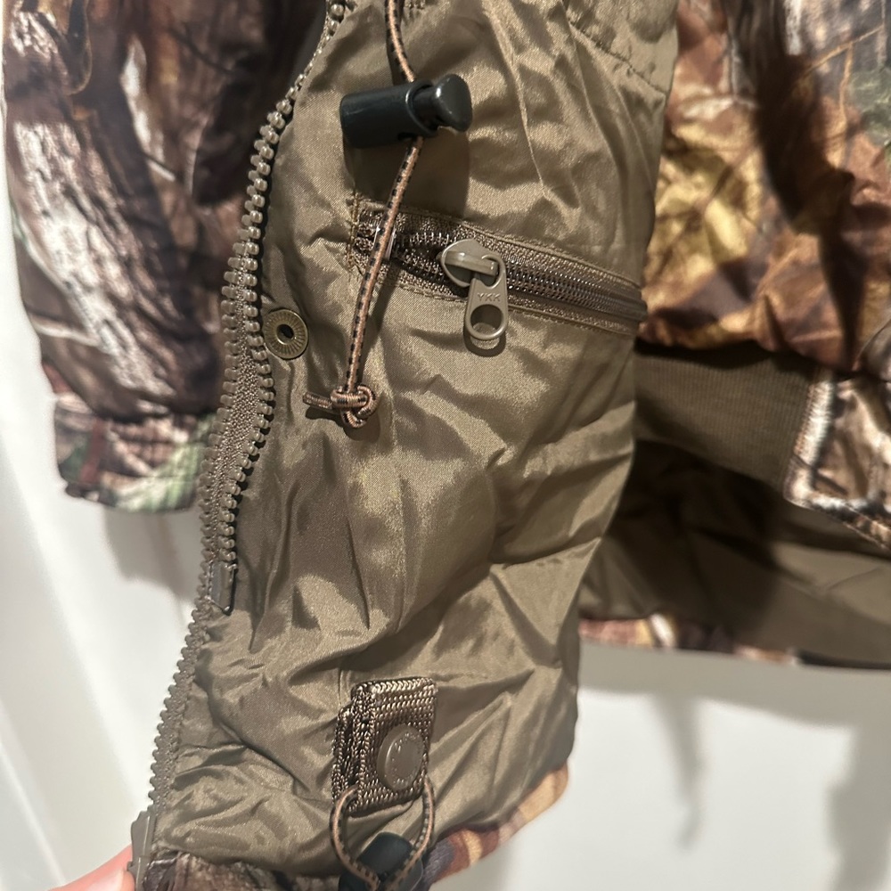 Cabela’s Camo Hunting Jacket - Picture 8 of 10
